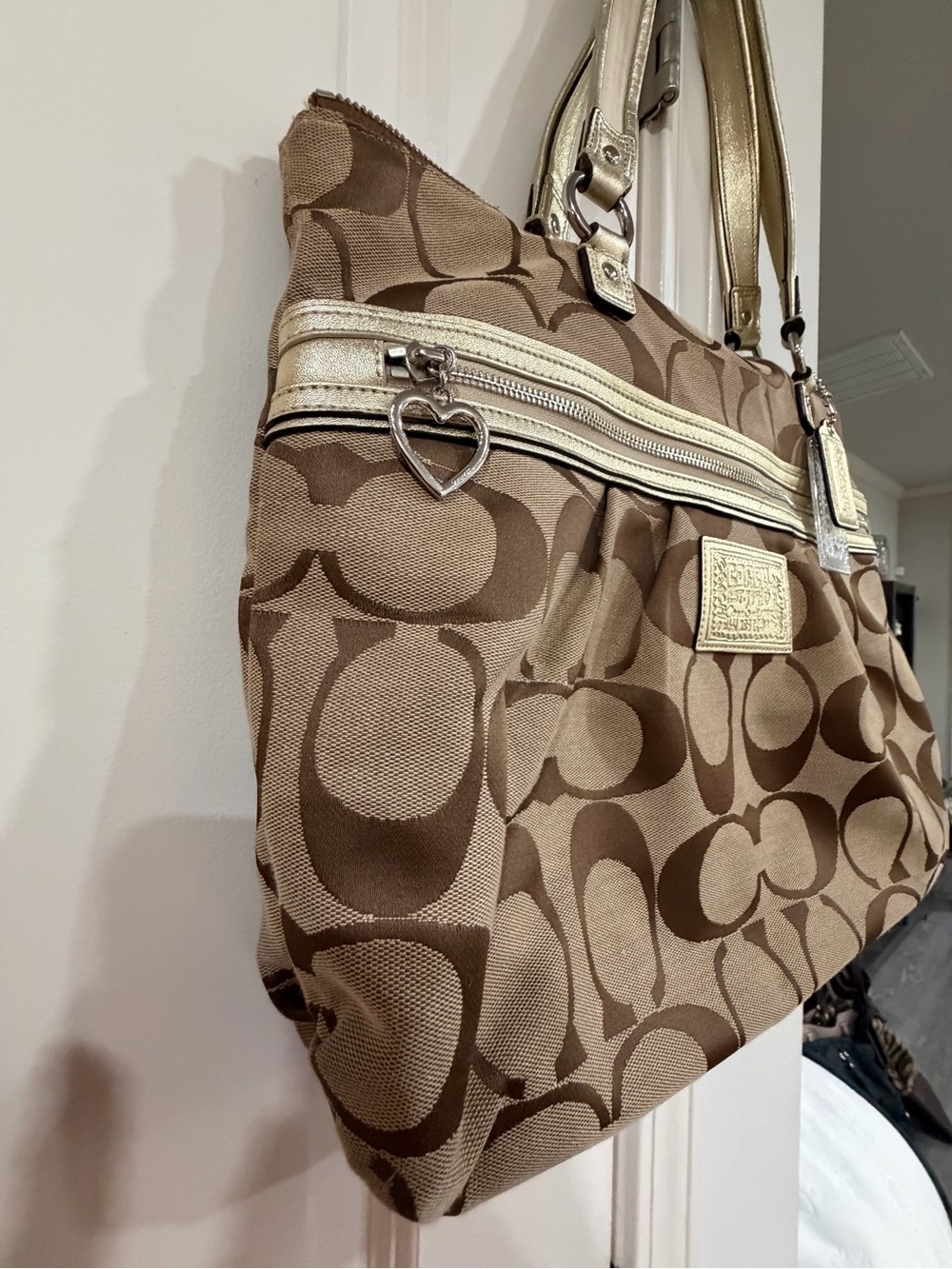 Coach Poppy Brown Signature Shoulder Tote with Gold Trim - Picture 7 of 14